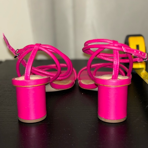 L’Intervalle Fresh Berry Leather Strappy Low Heel Sandal, Size 38 WORN ONCE - Picture 5 of 12